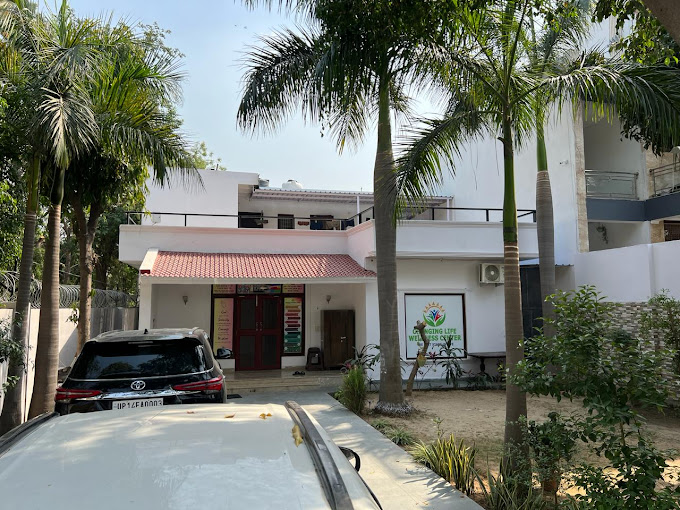 Changing Lives Rehabilitation Centre & Nasha Mukti Kendra, New Delhi, Delhi - 110001