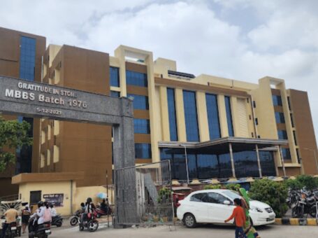 SN Medical College & Hospital – Drug Treatment Clinic , Agra