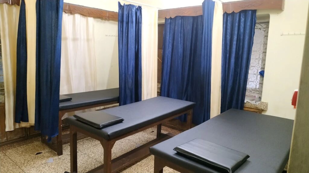 Acupuncture Clinic, Reliable Plaza, 101, Sultania Rd, Near Mayo Hosptal, Opp. Sbi, Kohefiza Bhopal, Madhya Pradesh - 462001